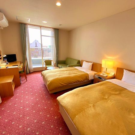 Hotel Lavenir Бией Екстериор снимка