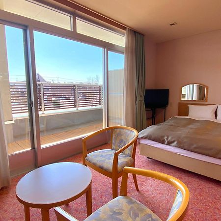 Hotel Lavenir Бией Екстериор снимка