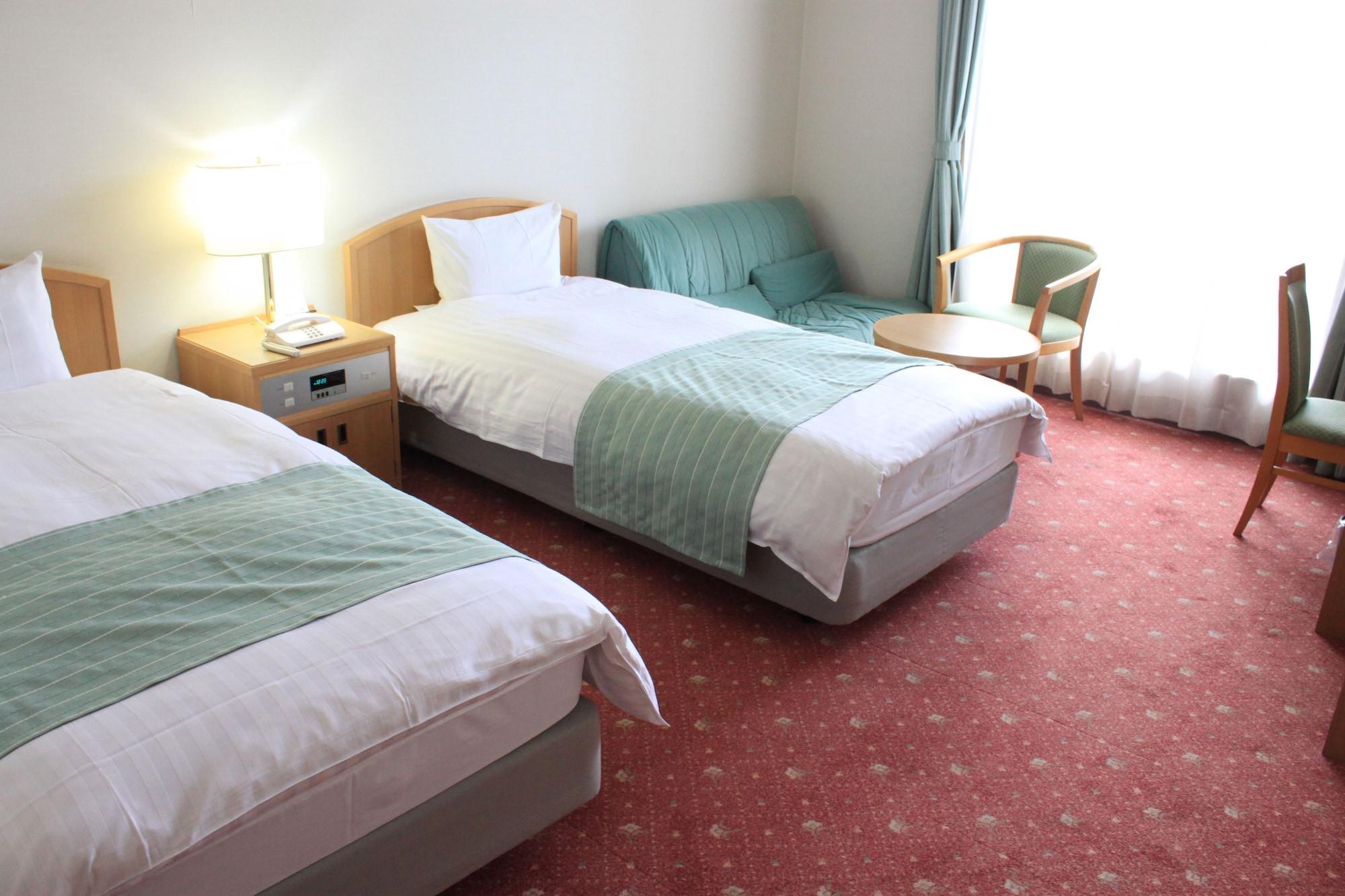 Hotel Lavenir Бией Екстериор снимка